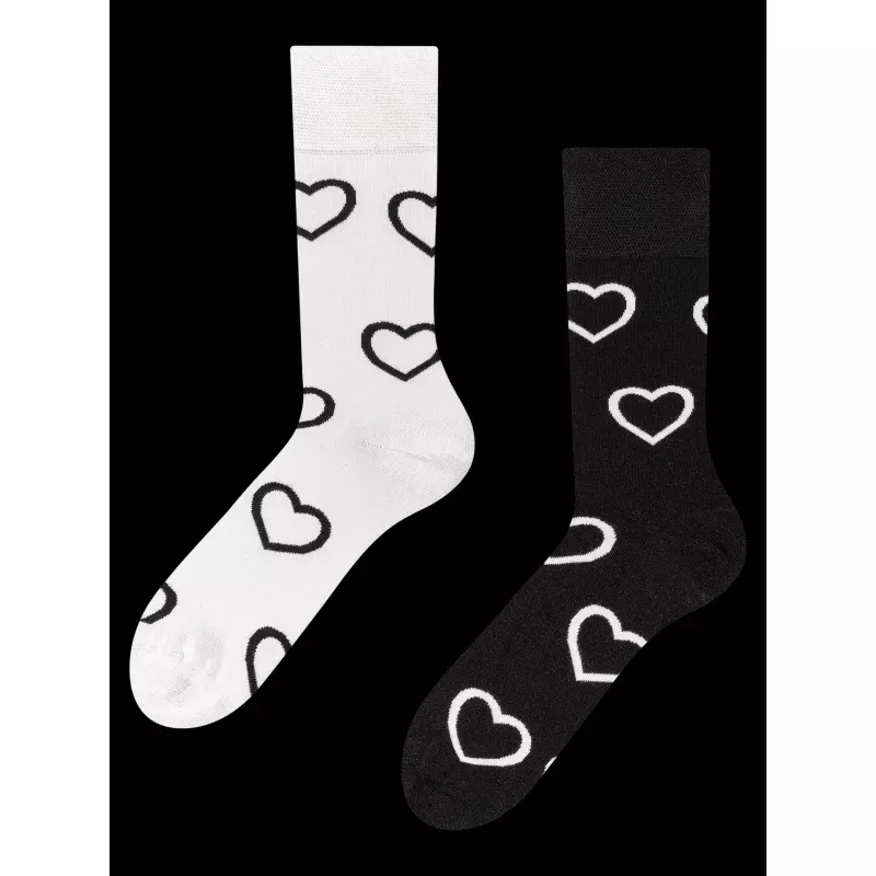 Bamboo Regular Socks Black & White Hearts