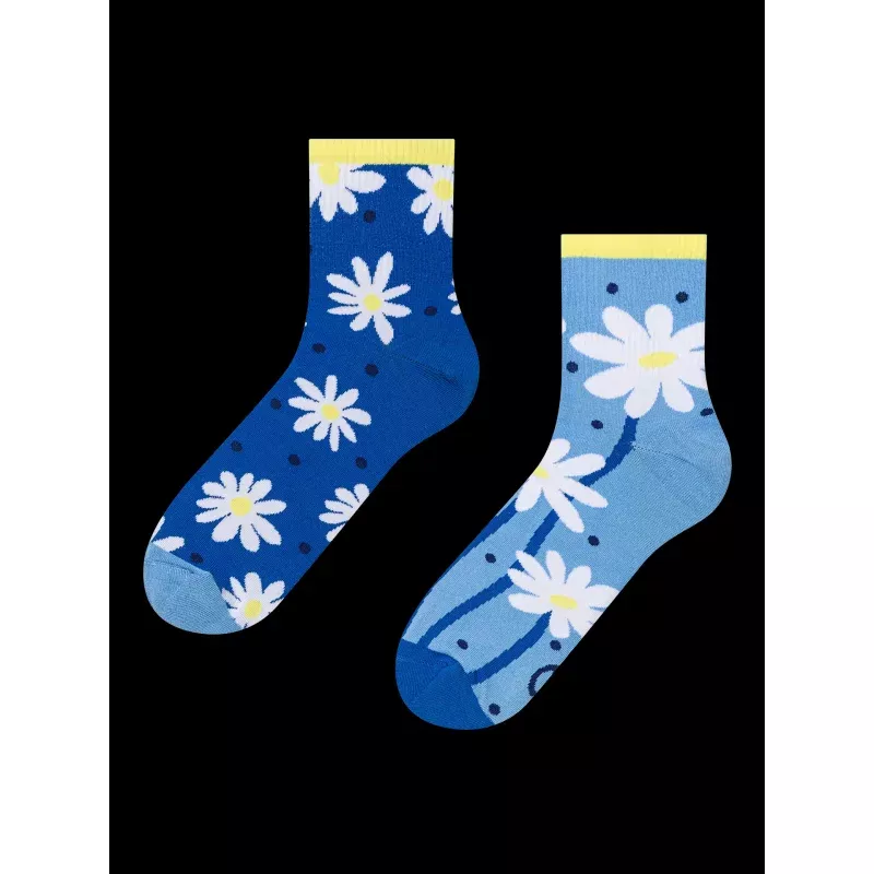 Crew Socks Daisies & Dots