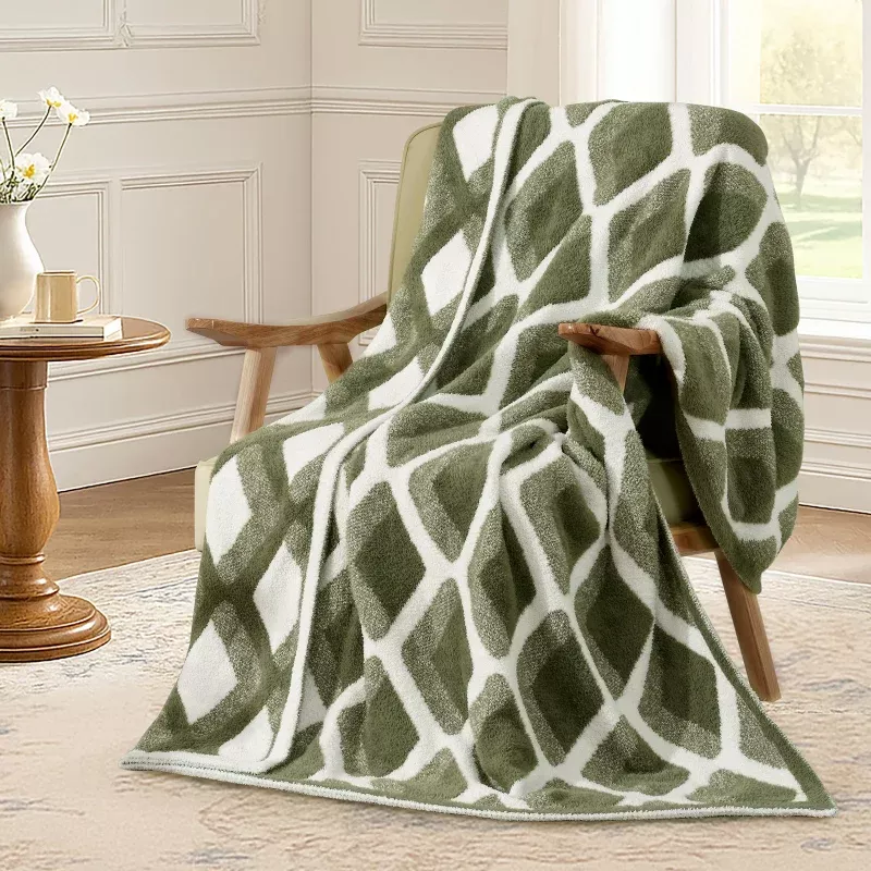 Diamond Feather Yarn Throw Blanket Oliver Green