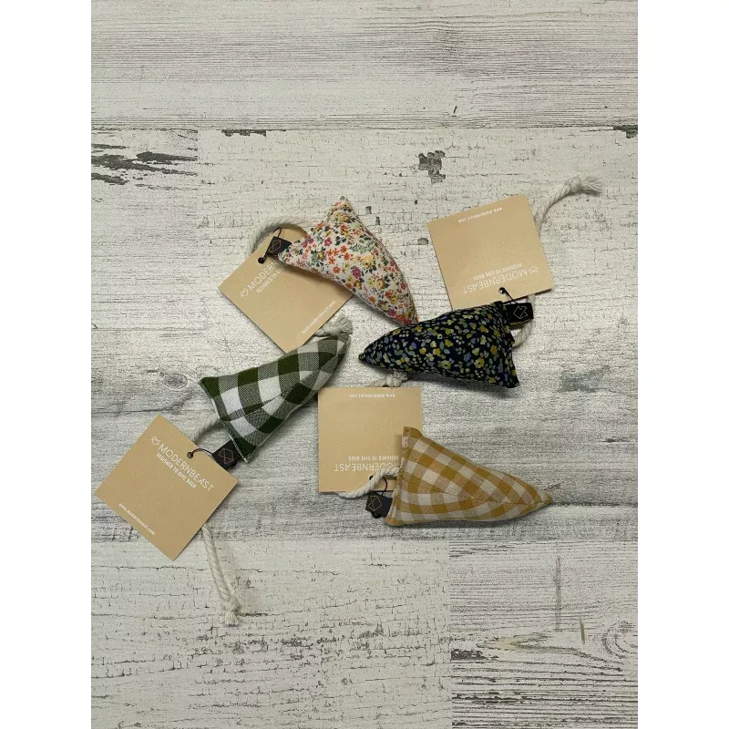 MODERNBEAST Kitty Catnip Mouse, Assorted Colors