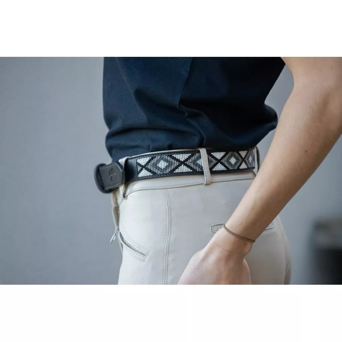 Pnlope Pearl Belt – Black & White