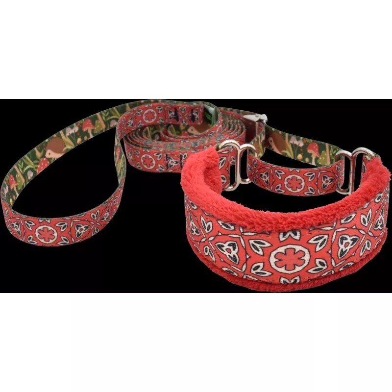 Scarlet Eclipse Everyday Martingale Walking Lead