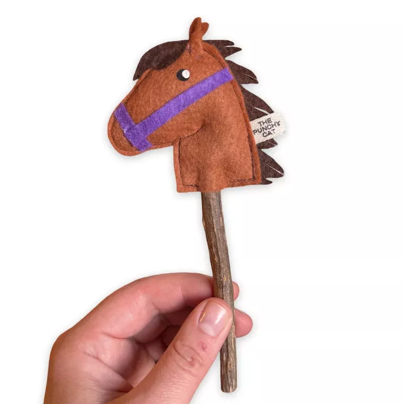 Silvervine Hobby Horse -Chestnut